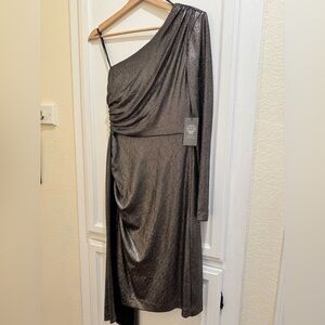 ✨ New with Tags Vince Camuto Statement Dress ✨